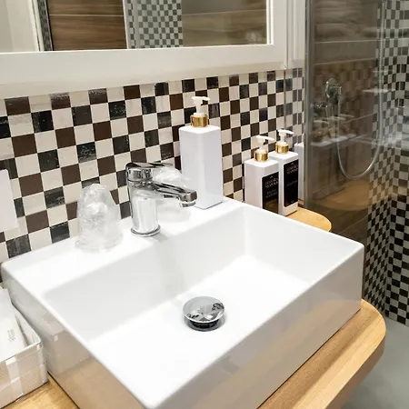 Гостевой дом Dimora Neapolis 4*