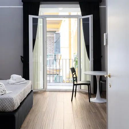 Dimora Neapolis Guest house