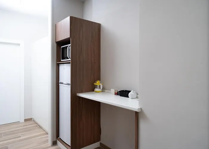 Dimora Neapolis Affittacamere 4*