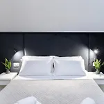 Pensión Dimora Neapolis 4*