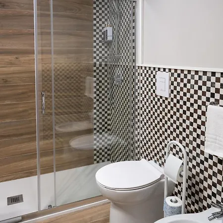 בית הארחה Dimora Neapolis 4*